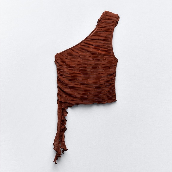 ZARA pleated asymmetric top in XS - Picture 2 of 5